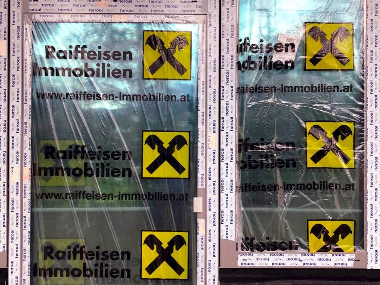 Simproflex Anwendungsbeispiel - Tür und Fensterschutzhüllen