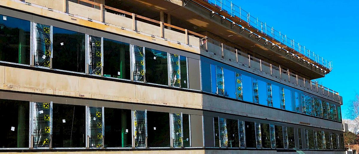 Simproflex Fensterschutzhüllen als Werbeträger